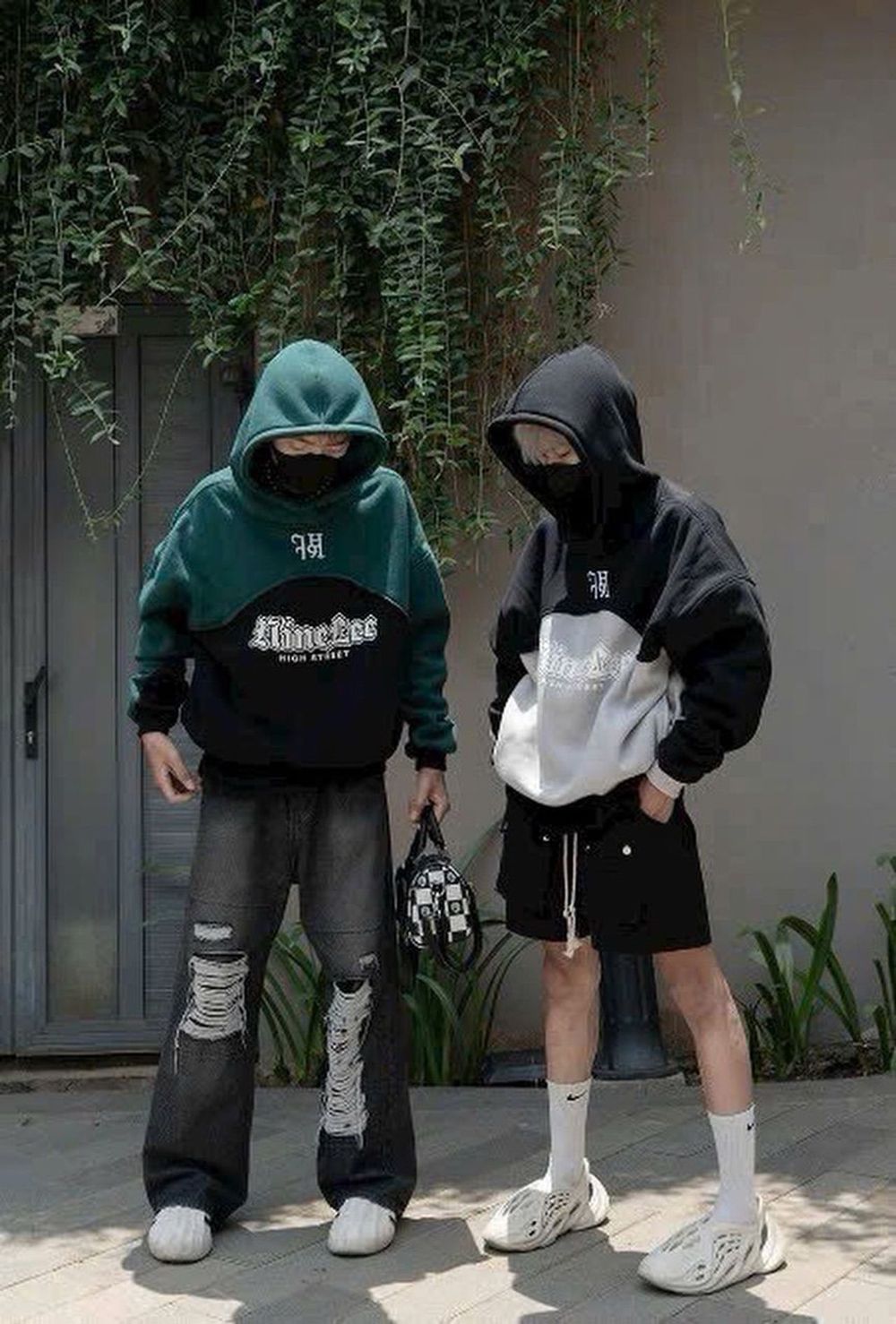 Áo hoodie in LTINE LEE phối 2 màu phong cách chất thun nỉ dày mền mịn form rộng