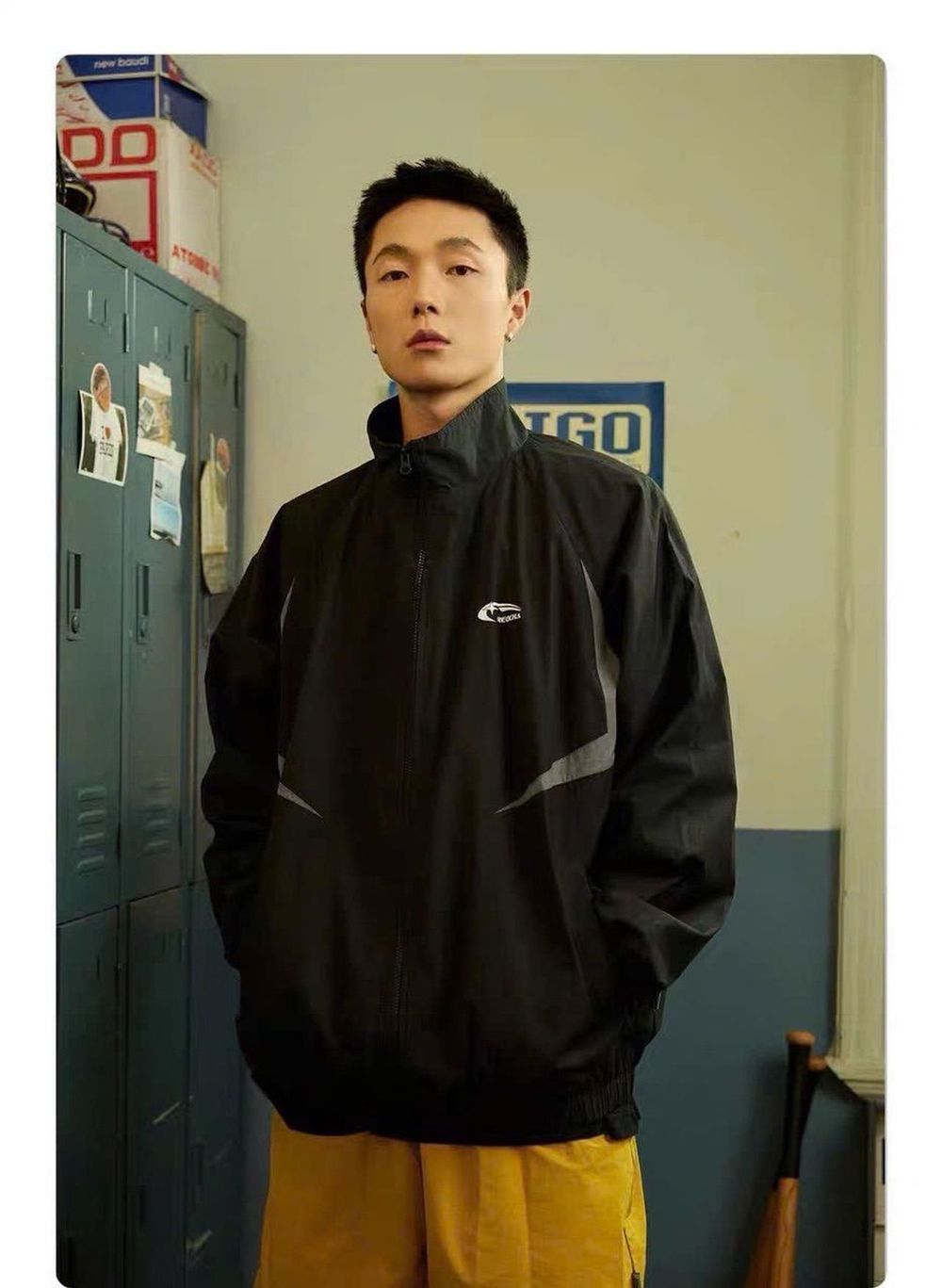 Áo khoác dù 2 lớp in chữ REOCHA phong cách