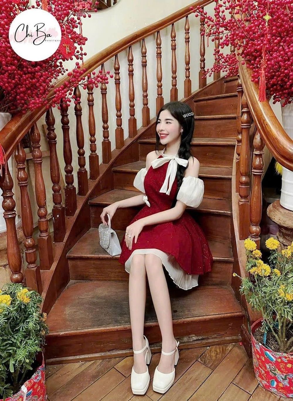 Đầm Nhung ánh kim đỏ cổ yếm rớt vai siêu xinh …