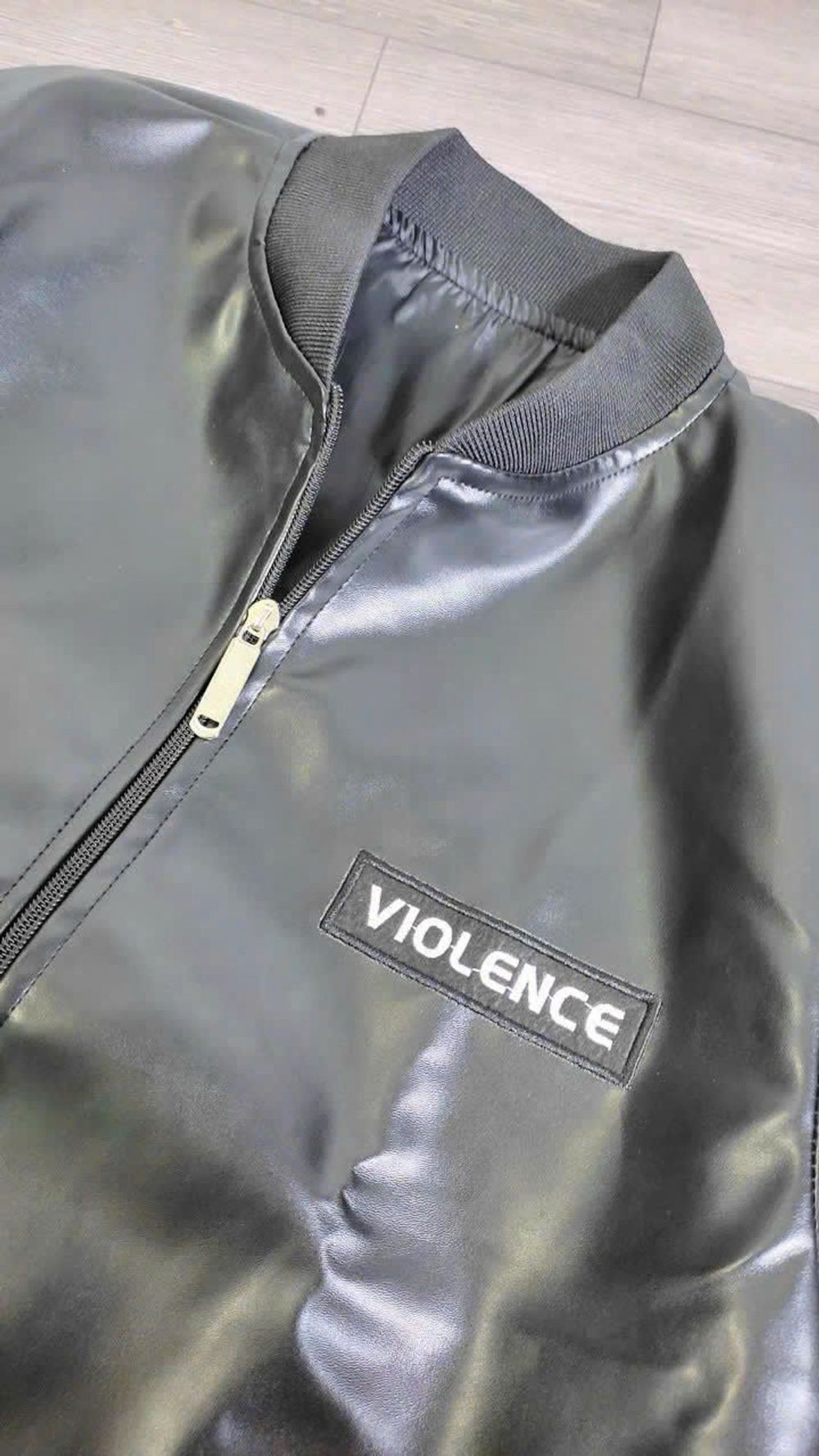 Áo khoác nam da simili thêu logo thời trang thích hợp mặc thu đông