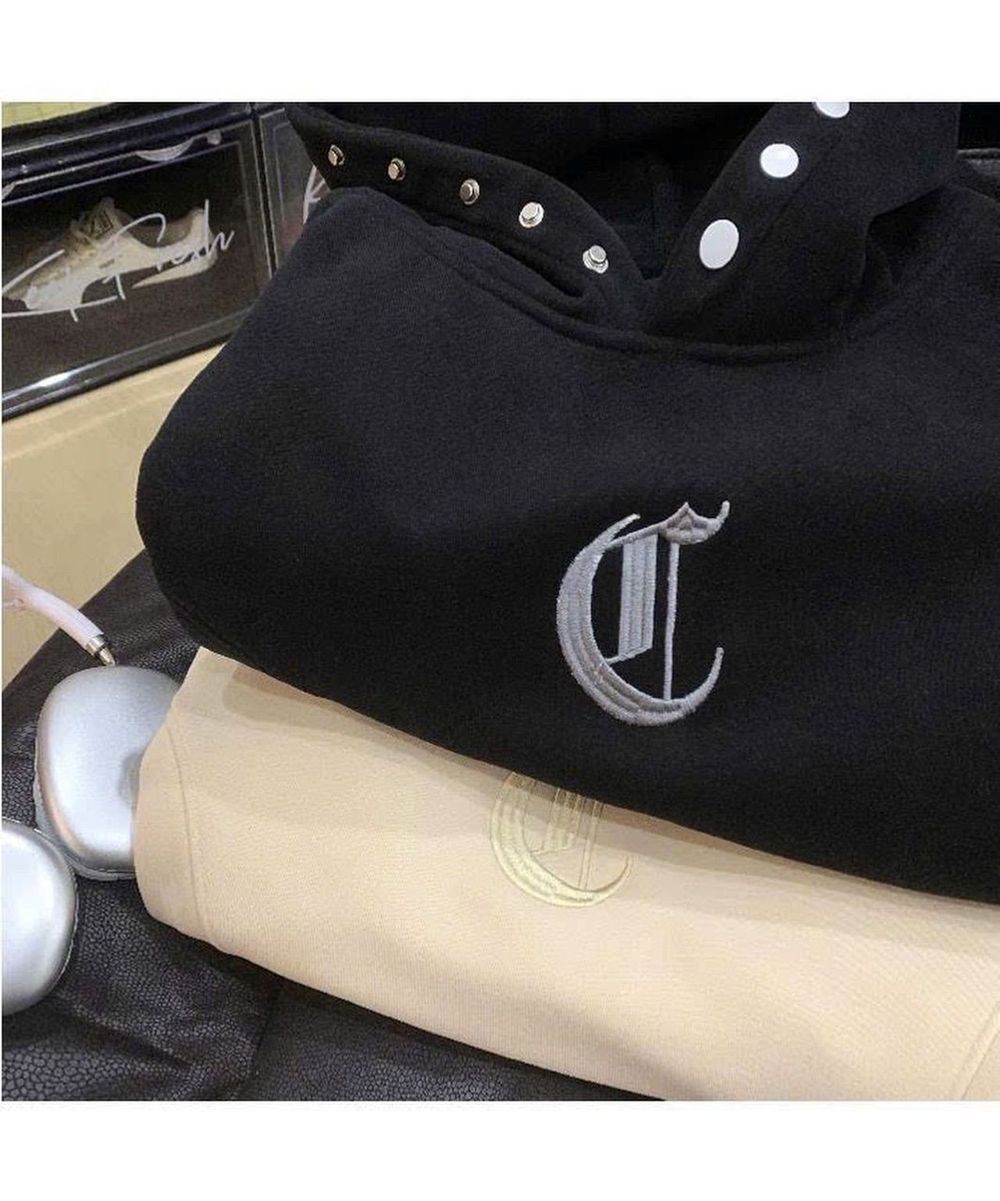 Áo hoodie thêu chữ D ngược, tay phồng, chấtnỉ bông dày mịn