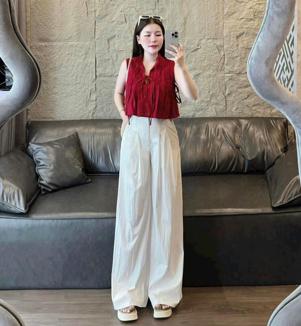 Set bộ thời trang nữ chất đũi vân mây áo tay sát nách cổ sơ mi mix quần ống rộng thiết kế sang trọng