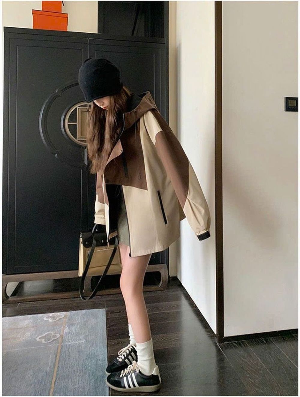 Áo Khoác Gió 2 Lớp Chống Nước Phối Màu Và Họa Tiết Có Mũ Trùm Đầu 𝐂𝐨́ 𝐓𝐮́𝐢 𝐓𝐫𝐨𝐧𝐠 Thời Trang