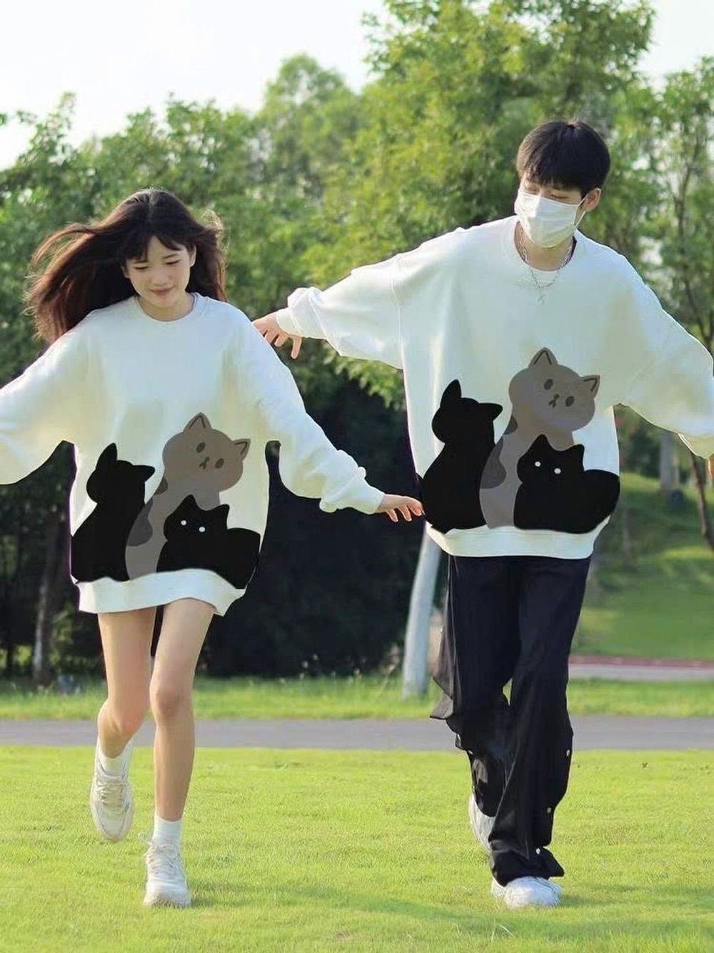 ￼Áo Sweater Nam Nữ In Hình Mèo Form Rộng Cổ Tròn Áo Couple Làm Quà Tặng