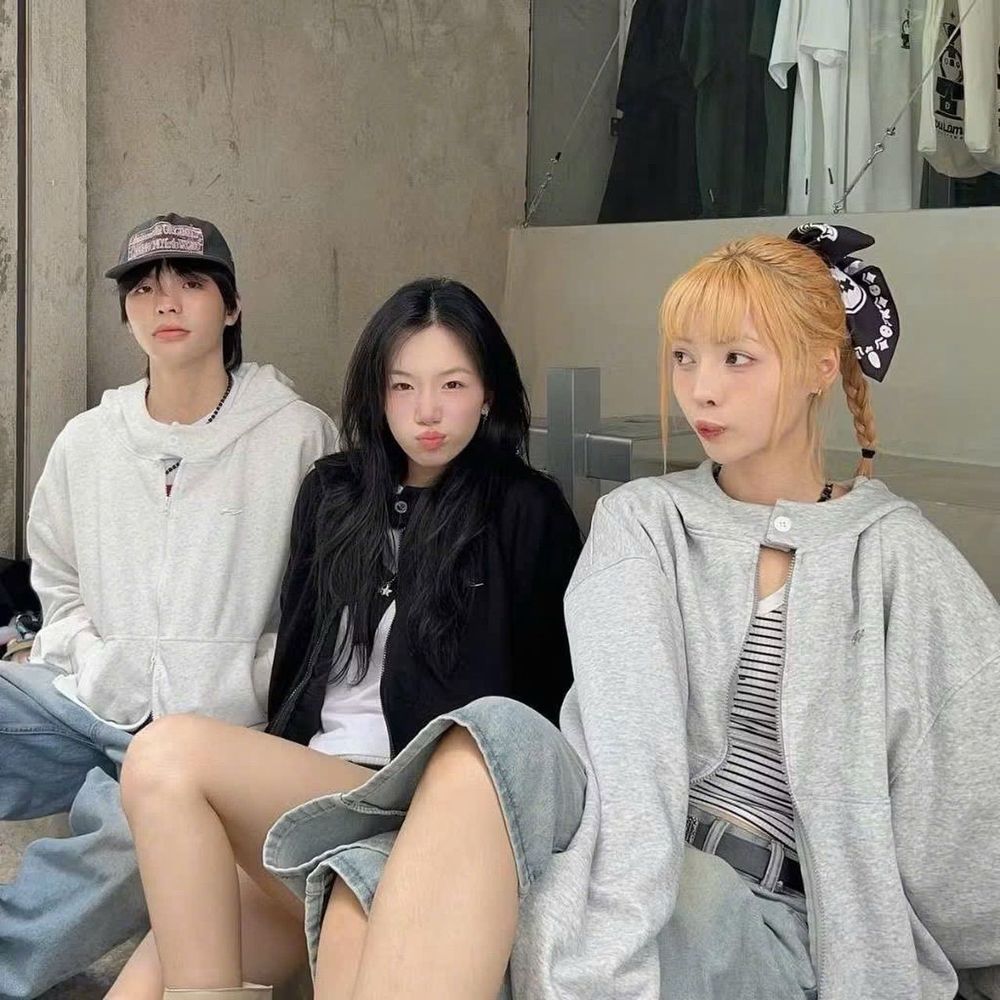 Áo khoác lửng form boxy chất thun nỉ dày mịn kèm túi trong 2 lớp freesize