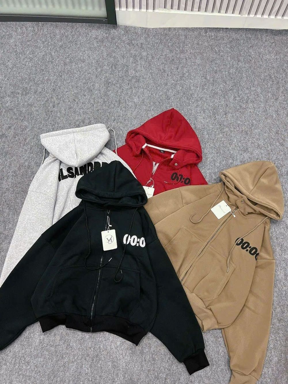 ￼ÁO HOODIES ZIP BOXY CÓ NÚT BẤM, THÊU LOGO 00:00 CÓ TÚI TRONG UNISEX CÁ TÍNH, NĂNG ĐỘNG, NAM NỮ MẶC ĐỀU ĐƯỢC