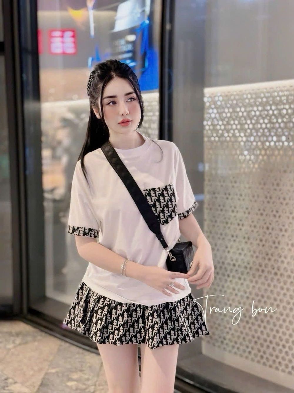 Set áo thun tăm lạnh in túi ngực viền tay mix chân váy bố dạ có lót in siêu xinh phù hợp đi làm đi chơi