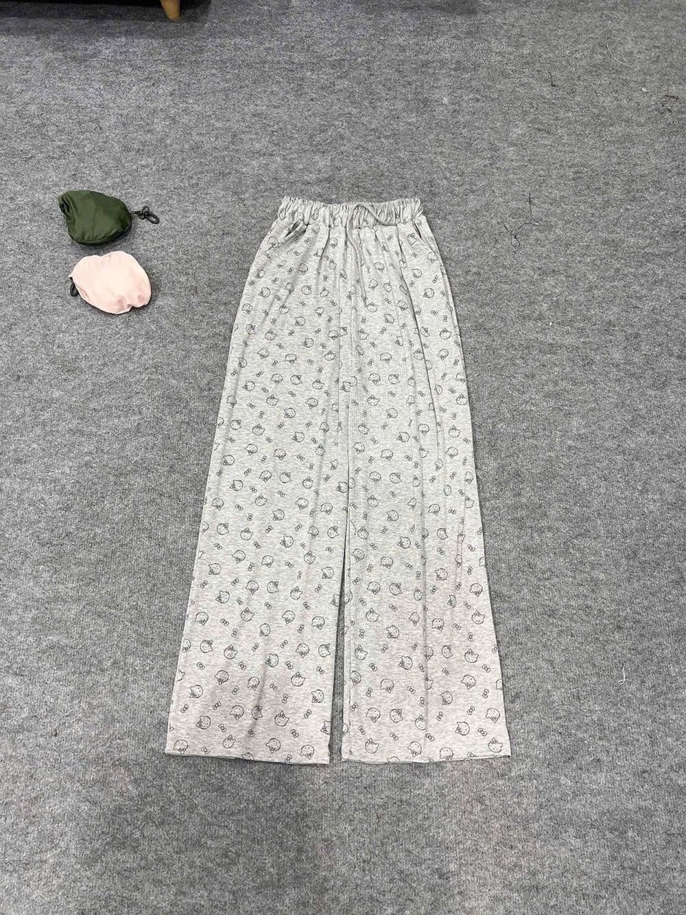 ( Chất vải đẹp ) Quần ống loe chất lem tăm mềm mịn logo in form dưới 65kg