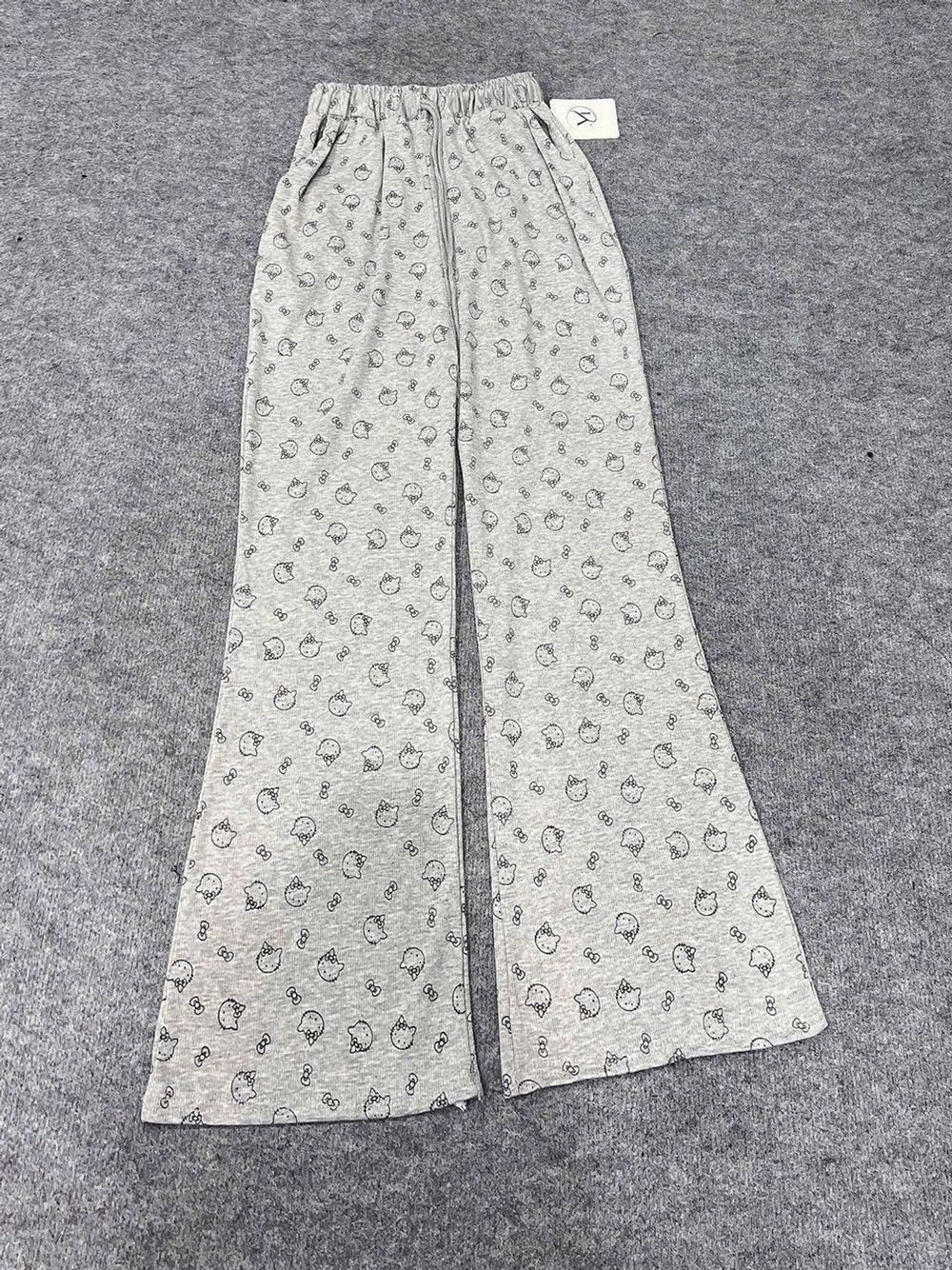 ( Chất vải đẹp ) Quần ống loe chất lem tăm mềm mịn logo in form dưới 65kg