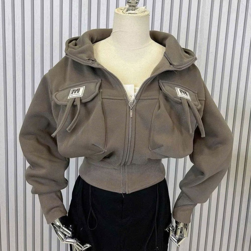 Áo khoác dáng lửng croptop có nón chất nỉ dệt XK dày túi nắp logo M