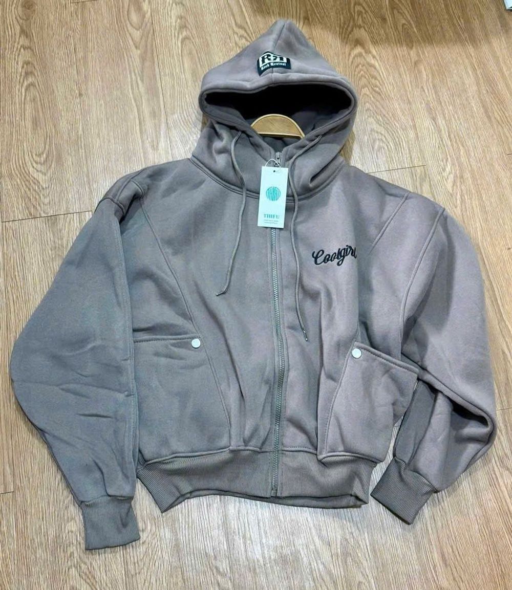 Áo khoác form boxy thêu Coolgirl chất nỉ xk dày mịn cổ cao freesize 65kg