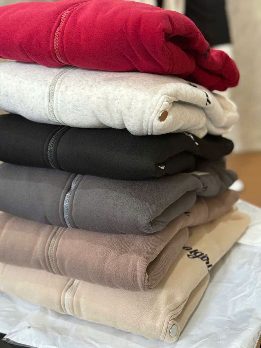 Áo khoác form boxy thêu Coolgirl chất nỉ xk dày mịn cổ cao freesize 65kg