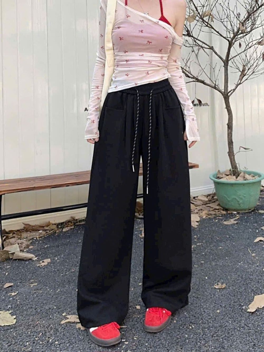 Quần Ống Rộng Cạp Cao Túi Vuông Chất Da Cá Tôn Dáng Thời Trang (2 Size L, XL)