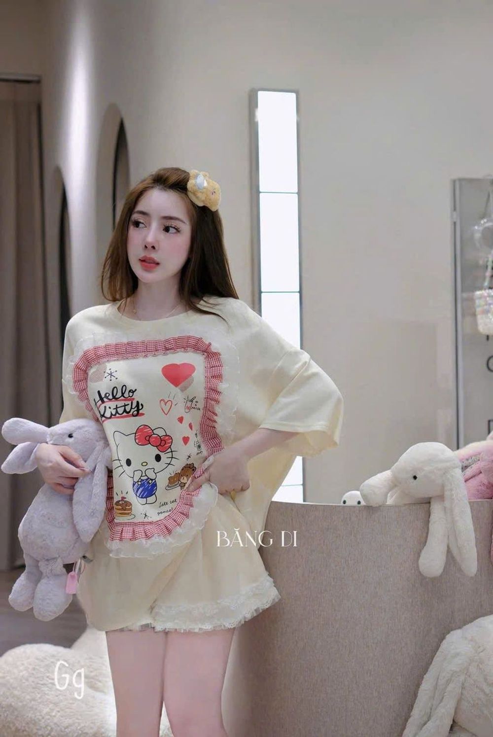 Bộ Áo Tay Lỡ Quần Đùi Kitty Viền Bèo Chất Tăm Mát Freesize Dưới 55kg