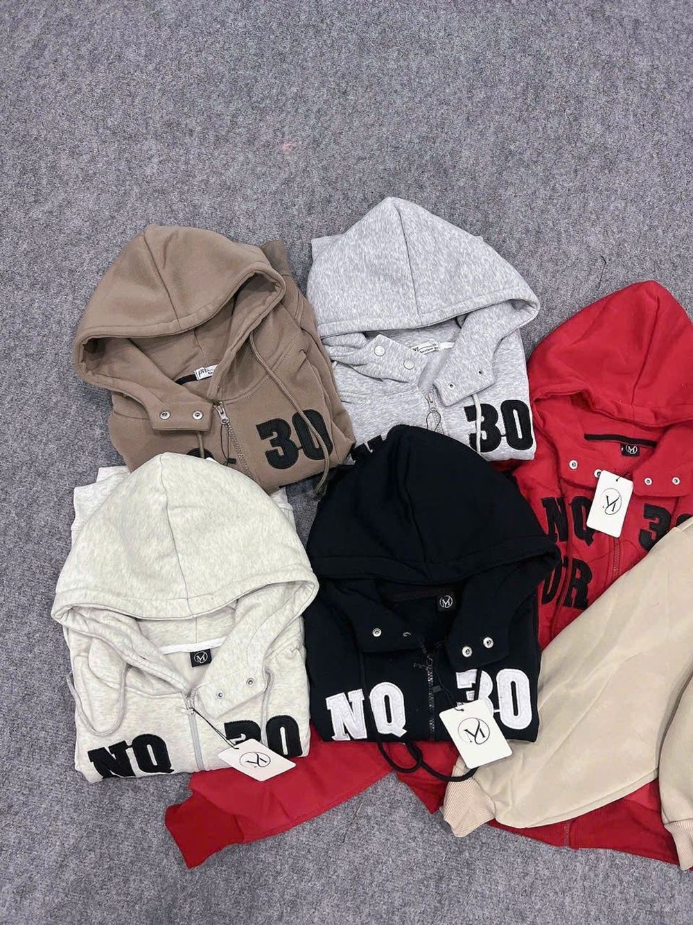 Áo Khoác Boxy Thêu NQ30 Chất Nỉ Bông Dày Mịn, Cổ Cao Có Nút Bấm Và Túi Trong Freesize Dưới 65kg