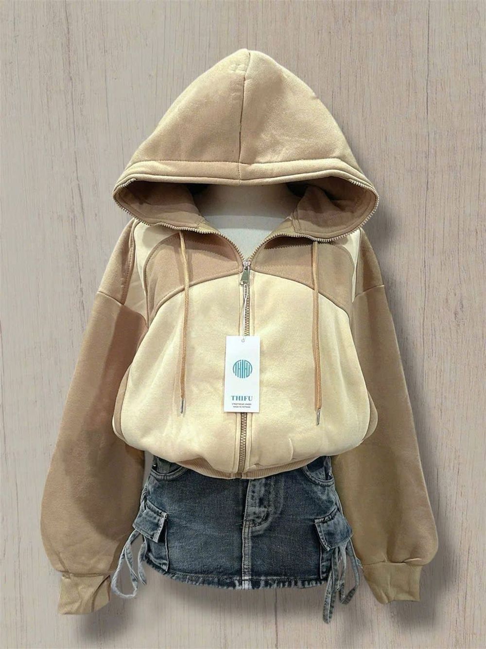 Áo khoác form lửng, dây kéo cao, nón to, phối 2 màu chất nỉ bông dày mịn freesize dưới 60kg