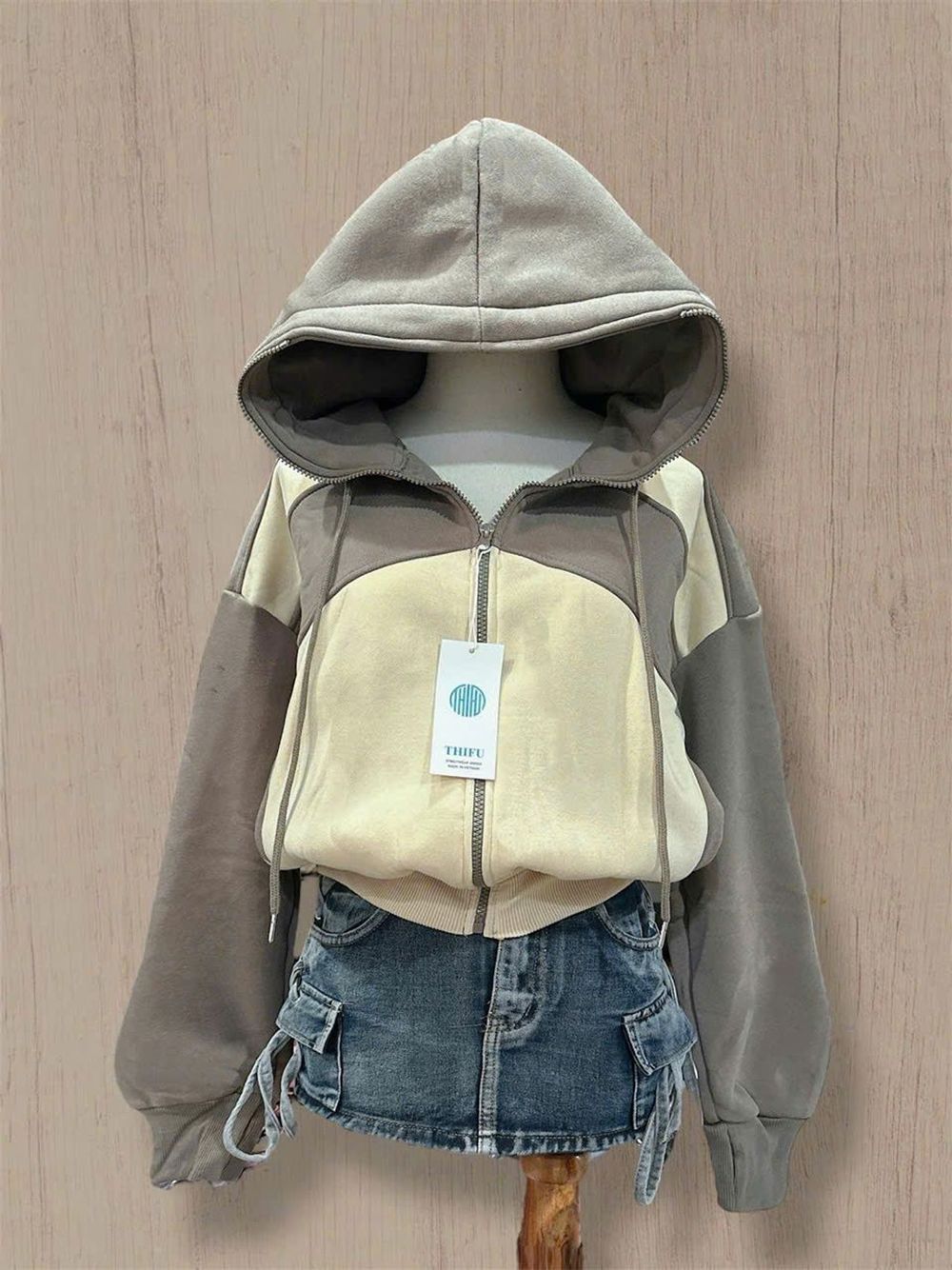Áo khoác form lửng, dây kéo cao, nón to, phối 2 màu chất nỉ bông dày mịn freesize dưới 60kg