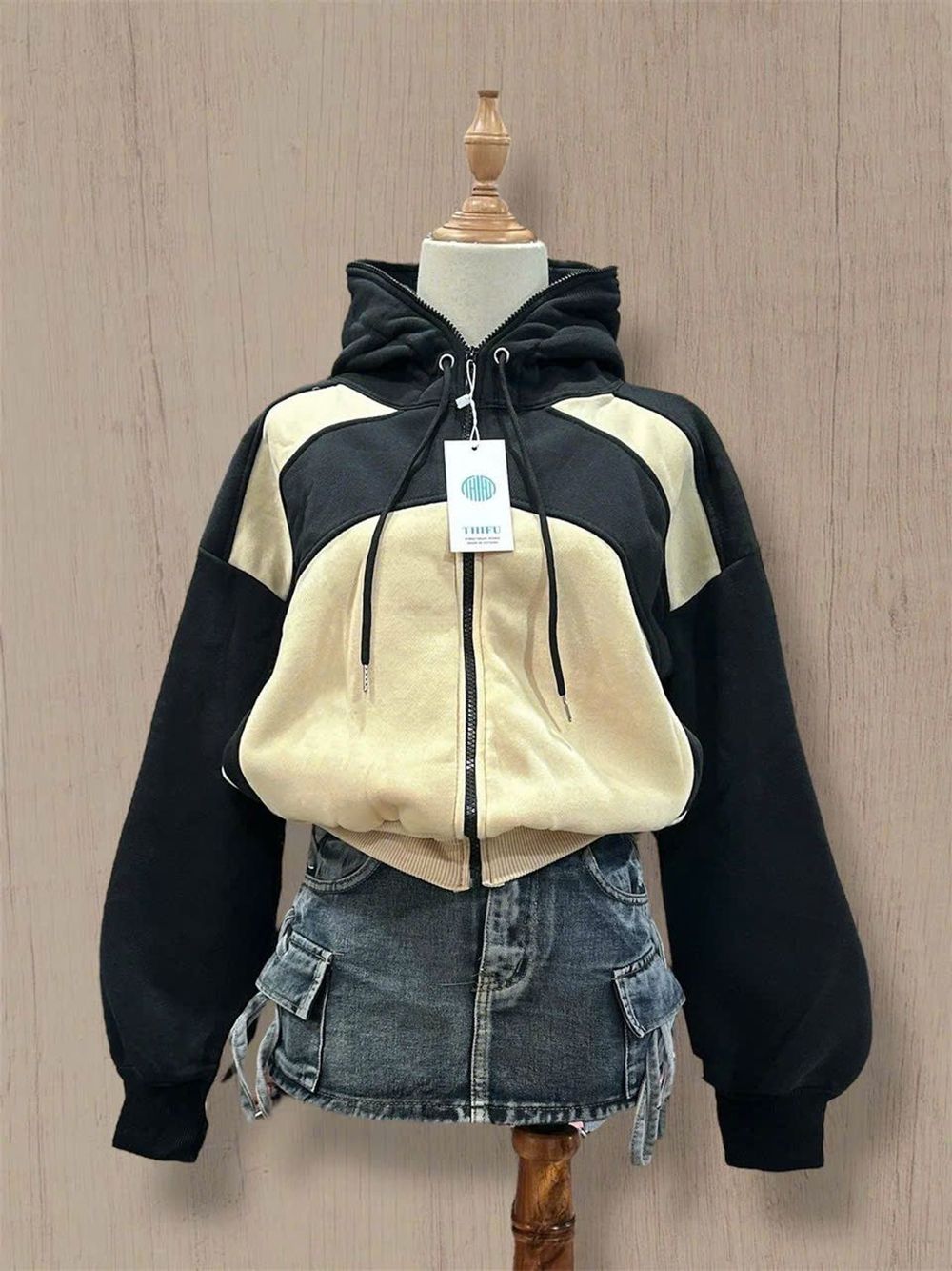 Áo khoác form lửng, dây kéo cao, nón to, phối 2 màu chất nỉ bông dày mịn freesize dưới 60kg