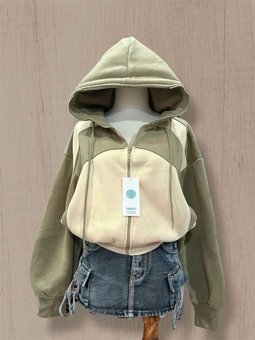 Áo khoác form lửng, dây kéo cao, nón to, phối 2 màu chất nỉ bông dày mịn freesize dưới 60kg