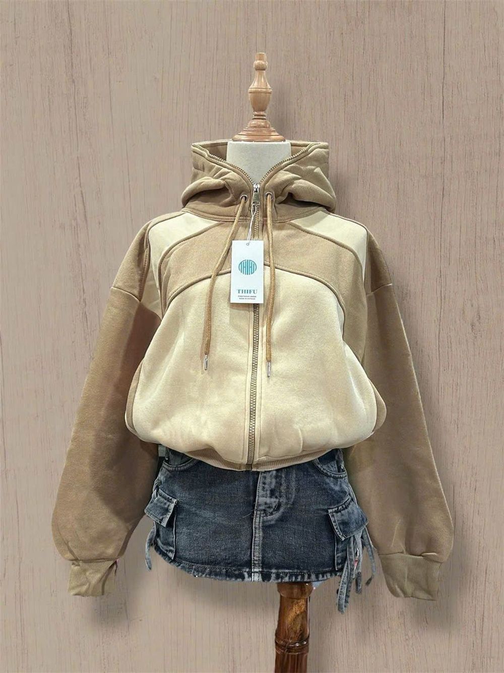 Áo khoác form lửng, dây kéo cao, nón to, phối 2 màu chất nỉ bông dày mịn freesize dưới 60kg