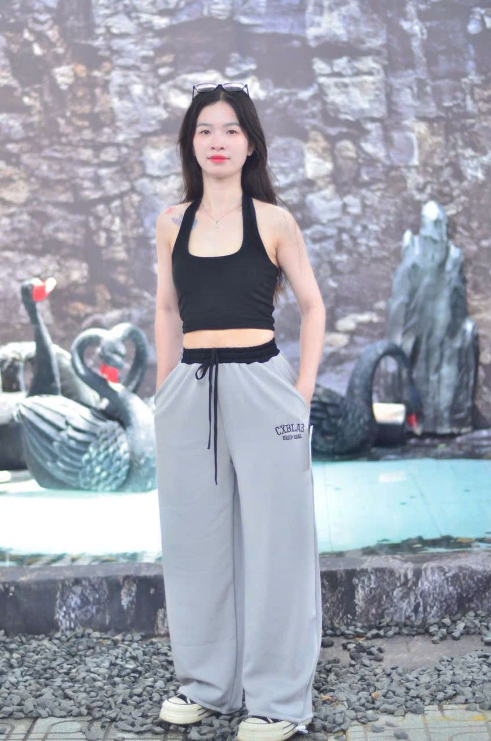 Quần Dài Ống Suông Streetwear Unisex Chất Vải 2 Da Cao Cấp, Lưng Thun Phối Màu Logo Thêu Sắc Nét