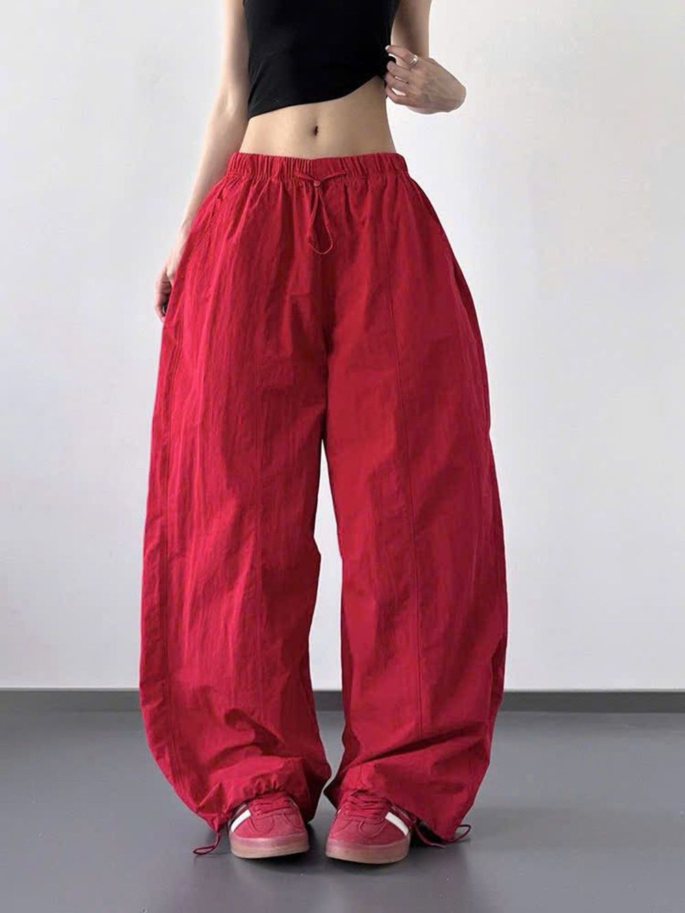 Quần Ống Rộng Trơn Thêu Chữ Phía Sau Chất Dù Nhăn Mịn Mát Freesize Dưới 63kg