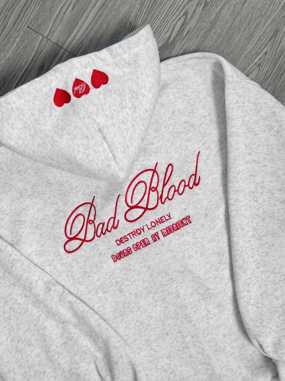 Áo khoác nữ thun nỉ dày mịn,nón rộng 2 lớp BAD BLOOD