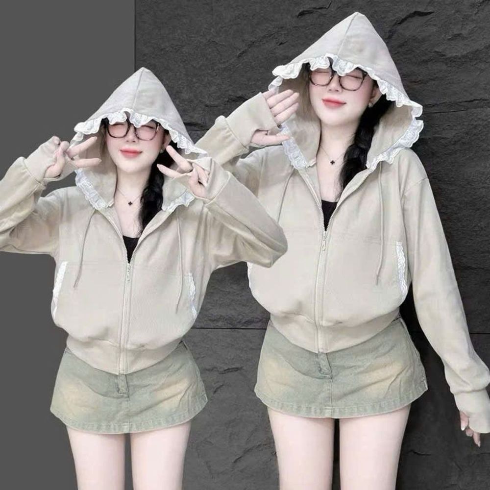 Áo khoác nữ viền ren mũ