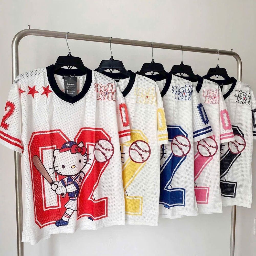 Áo thun cổ tim Hello Kitty số 02 mới về