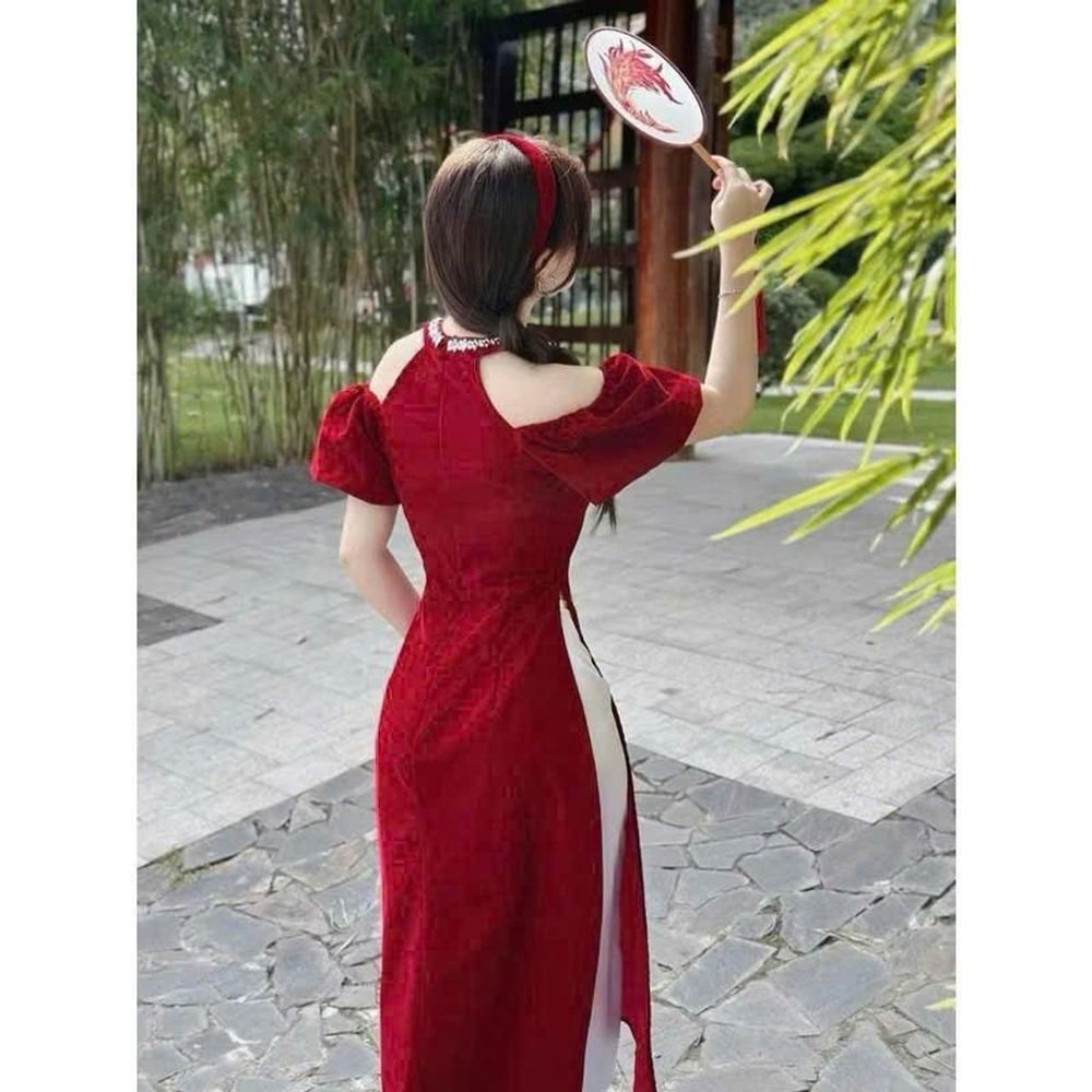 áo dài cách tân hở vai vải nhung đính đá và quần tuyết nhung