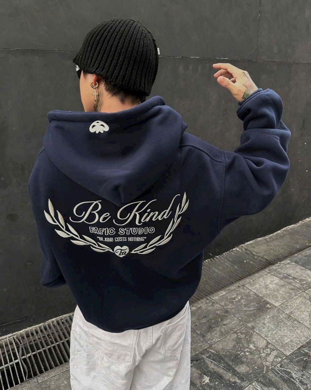 Áo khoác nỉ nam nữ nón to BE KIND