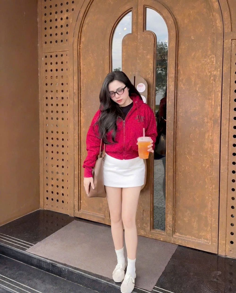 Áo khoác lửng in nổi chữ HEVERMORE POLIME
