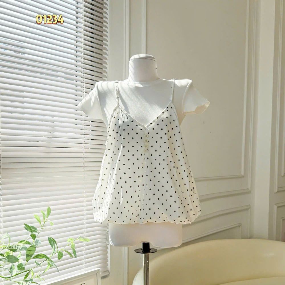 Set 2 Món Váy 2 Dây Chấm Bi Và Áo Thun Tăm Lạnh Cao Cấp #01234