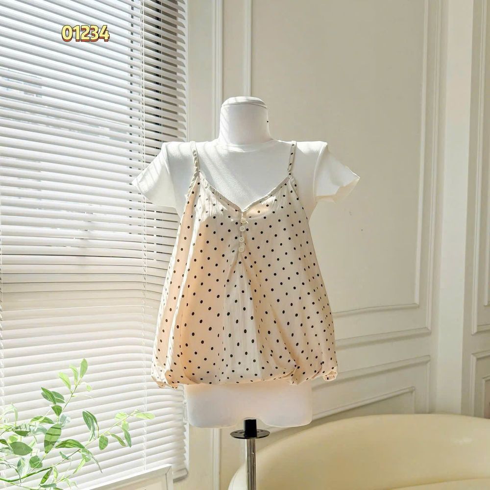 Set 2 Món Váy 2 Dây Chấm Bi Và Áo Thun Tăm Lạnh Cao Cấp #01234