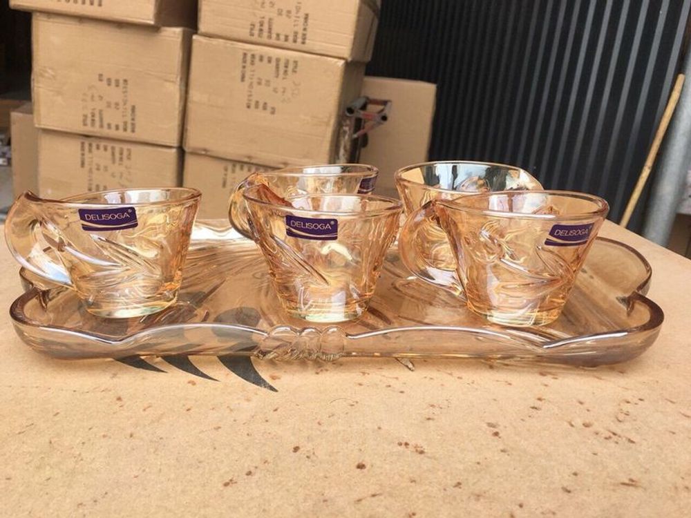 Bộ 6 cốc kèm khay thủy tinh dòng deli