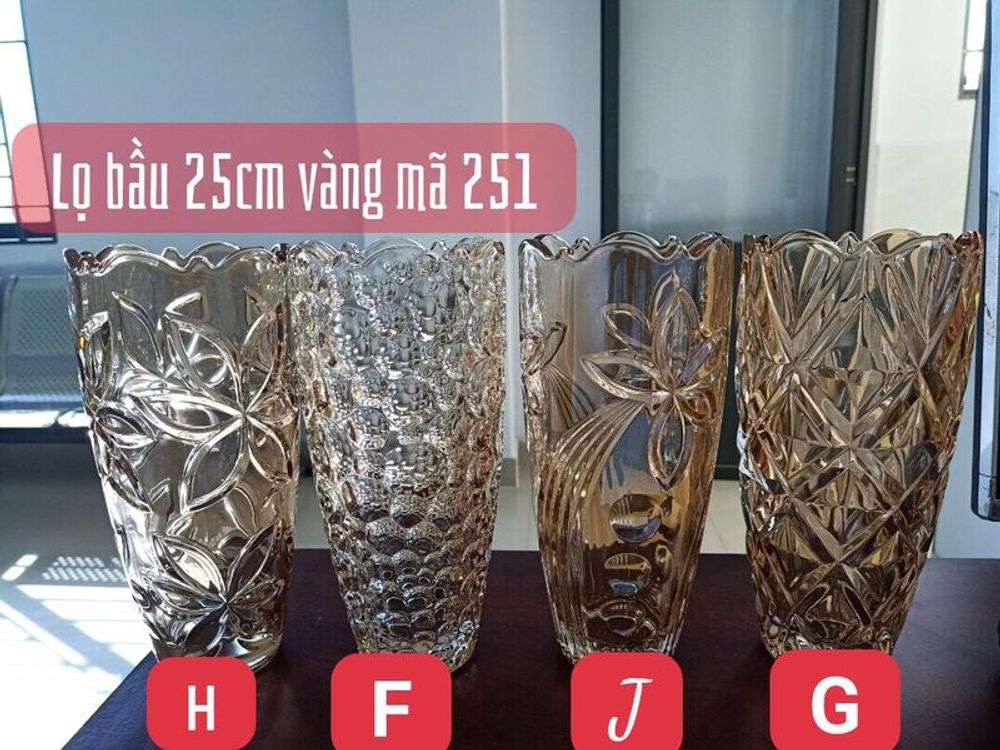Lọ hoa thủy tinh dáng bầu 30cm - quà tặng khách hàng