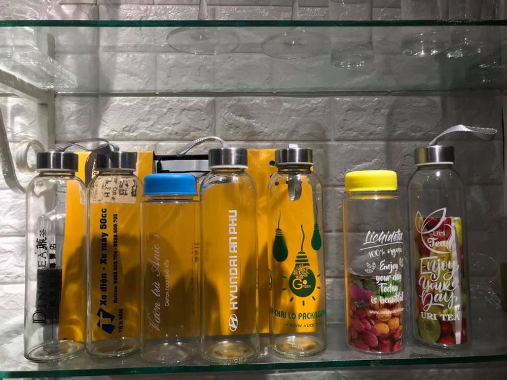 chai thủy tinh dây xách 500ml- Bình thủy tinh đựng nước dây xách 500ml