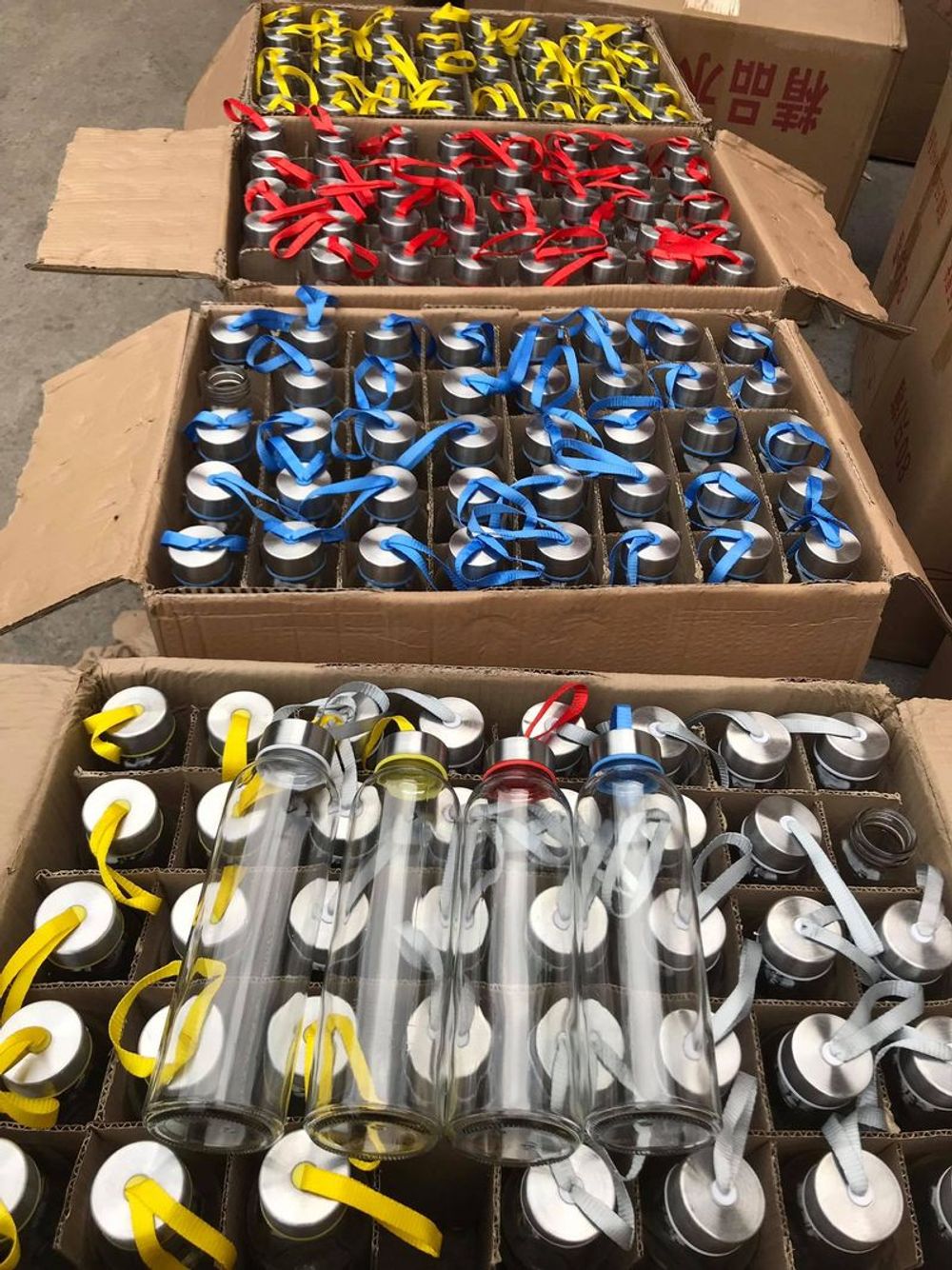 chai thủy tinh dây xách 500ml- Bình thủy tinh đựng nước dây xách 500ml