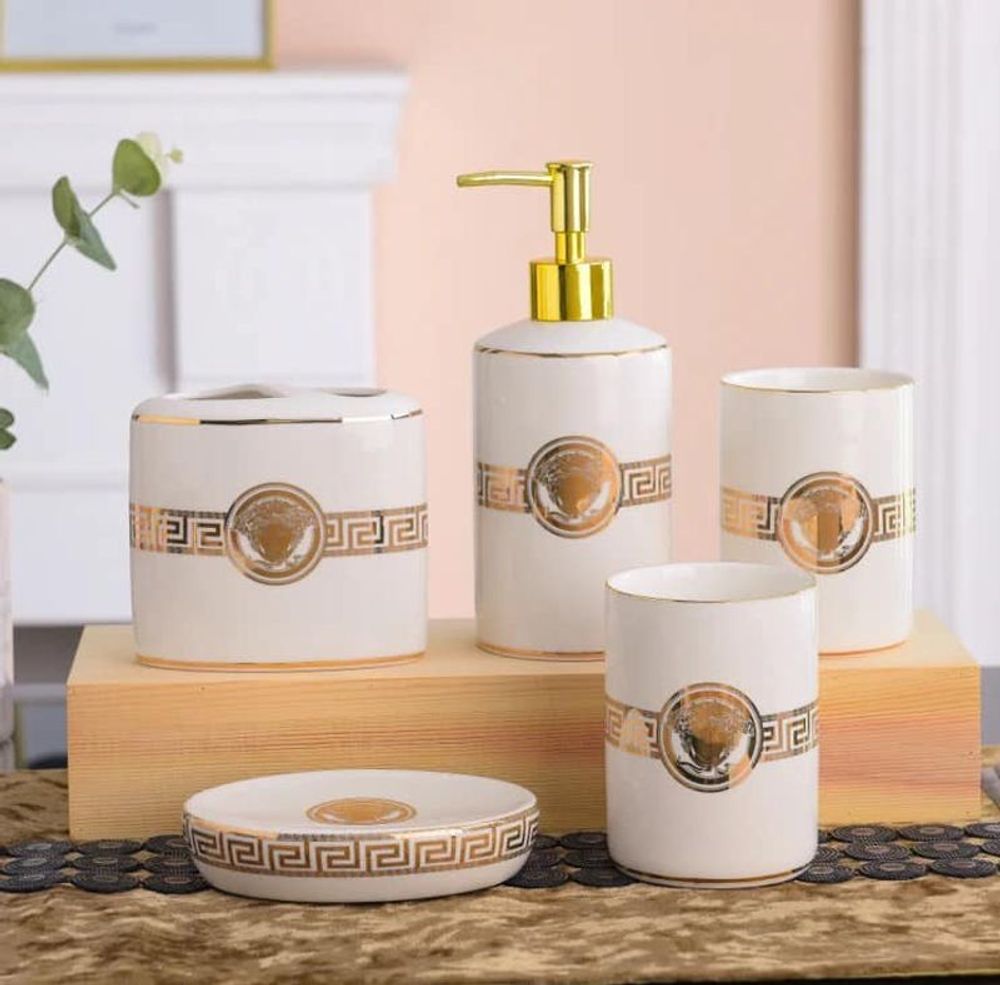 Bộ Đồ Dùng Phòng Tắm Sứ Trắng Viền Vàng Cao Cấp
