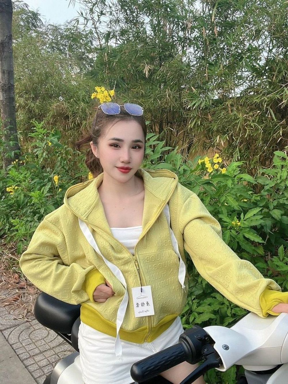 ￼Áo Khoác Nữ Kiểu CropTop Dáng Ngắn Chất Xốp Cao Cấp