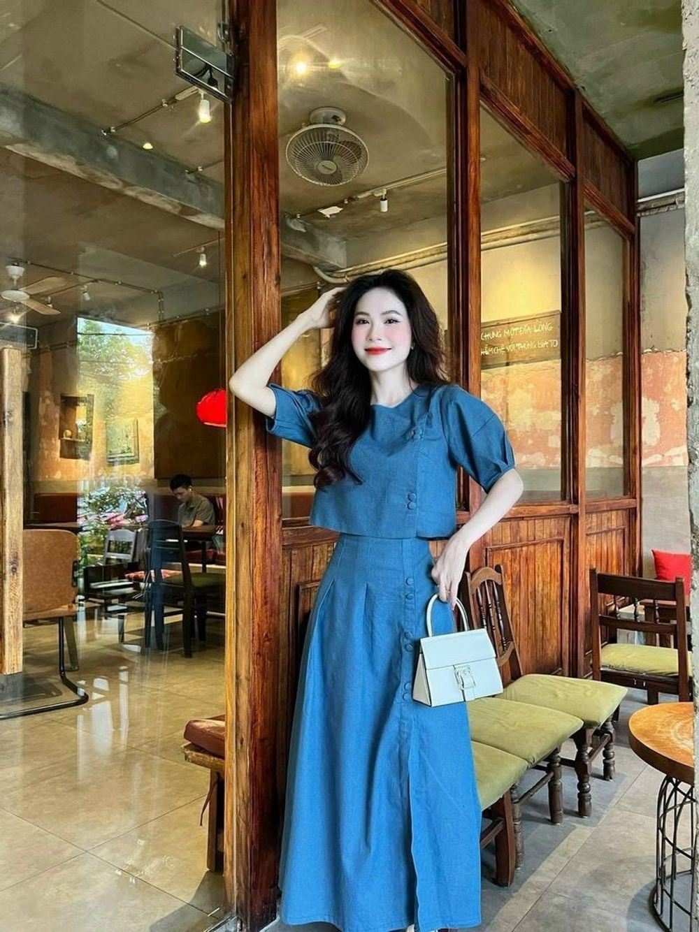 Sét 2 món áo Croptop tay phổng kèm chân váy dài chất jeans cứng sang chảnh