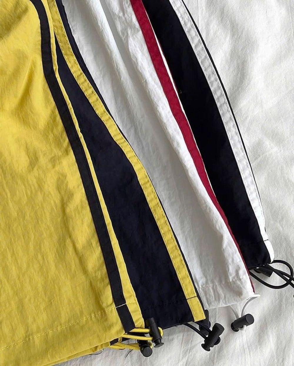 QUẦN ỐNG rộng , Form dưới 65kg Chất vải : dù nhăn