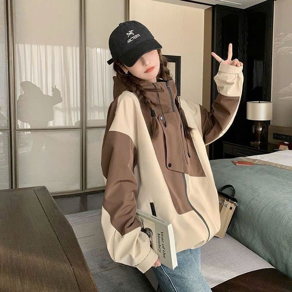 Áo Khoác Gió 2 Lớp Chống Nước Phối Màu Và Họa Tiết Có Mũ Trùm Đầu 𝐂𝐨́ 𝐓𝐮́𝐢 𝐓𝐫𝐨𝐧𝐠 Thời Trang