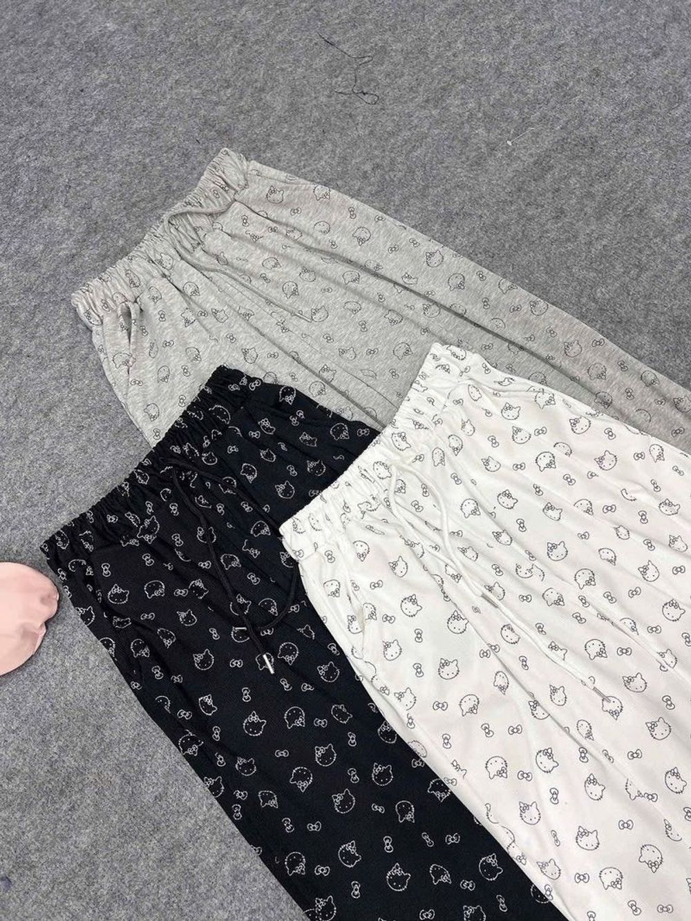 ( Chất vải đẹp ) Quần ống loe chất lem tăm mềm mịn logo in form dưới 65kg