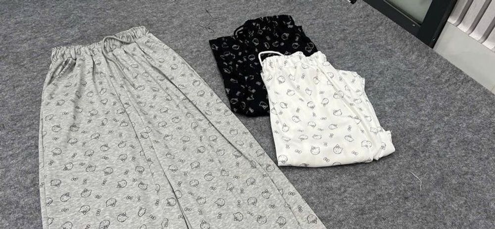 ( Chất vải đẹp ) Quần ống loe chất lem tăm mềm mịn logo in form dưới 65kg