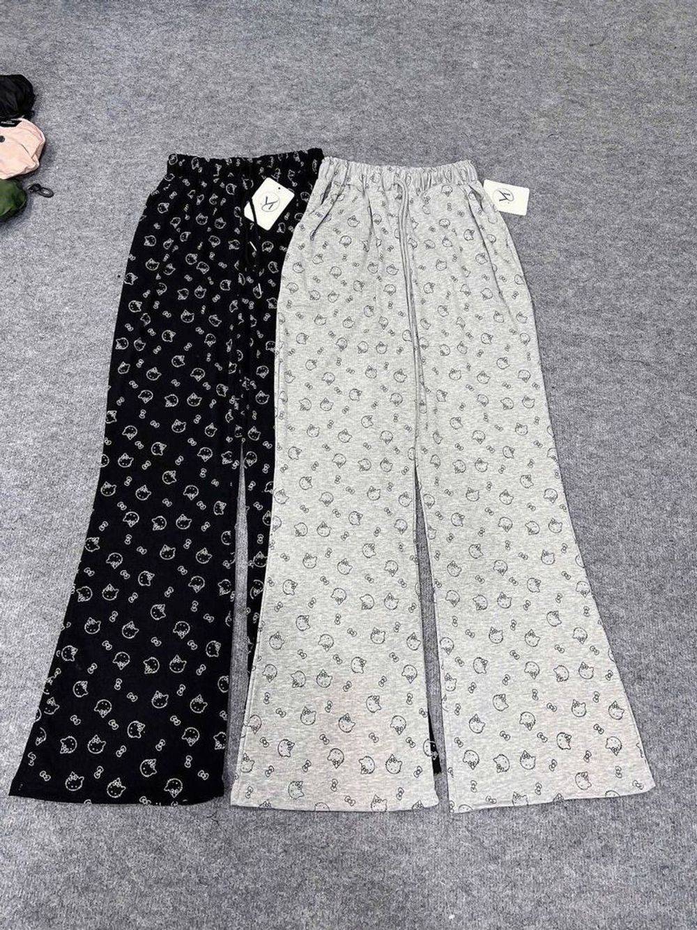 ( Chất vải đẹp ) Quần ống loe chất lem tăm mềm mịn logo in form dưới 65kg