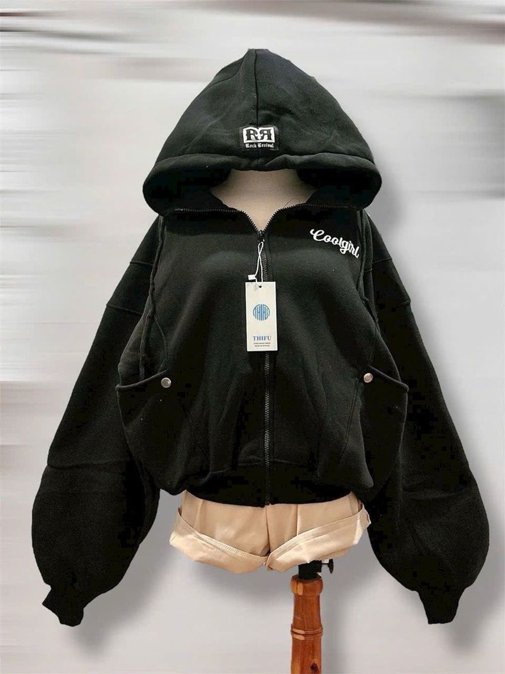 Áo khoác form boxy thêu Coolgirl chất nỉ xk dày mịn cổ cao freesize 65kg