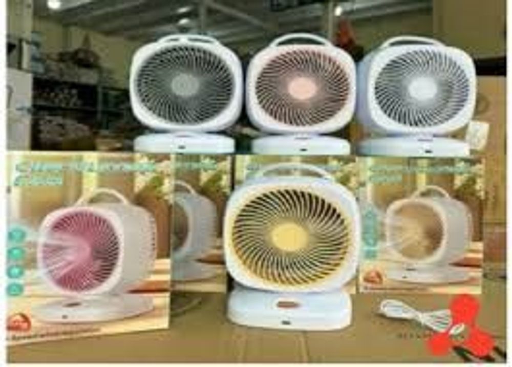 Quạt tích điện mini để bàn