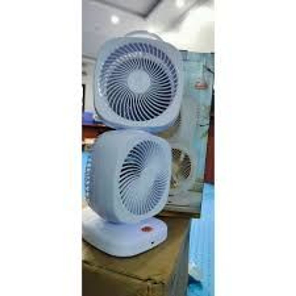 Quạt tích điện mini để bàn