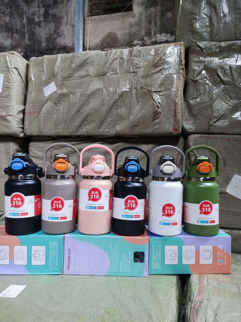 Bình giữ nhiệt EOOE 1500ML Bình giữ nhiệt chân không đôi di động Bình nước bằng thép không gỉ 316 Bình giữ nhiệt bằng thép không gỉ